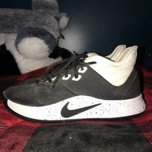 nike basketball shoes